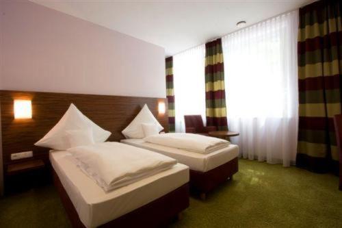 Gersthofer Auszeit Hotel แกร์สโทเฟิน ภายนอก รูปภาพ
