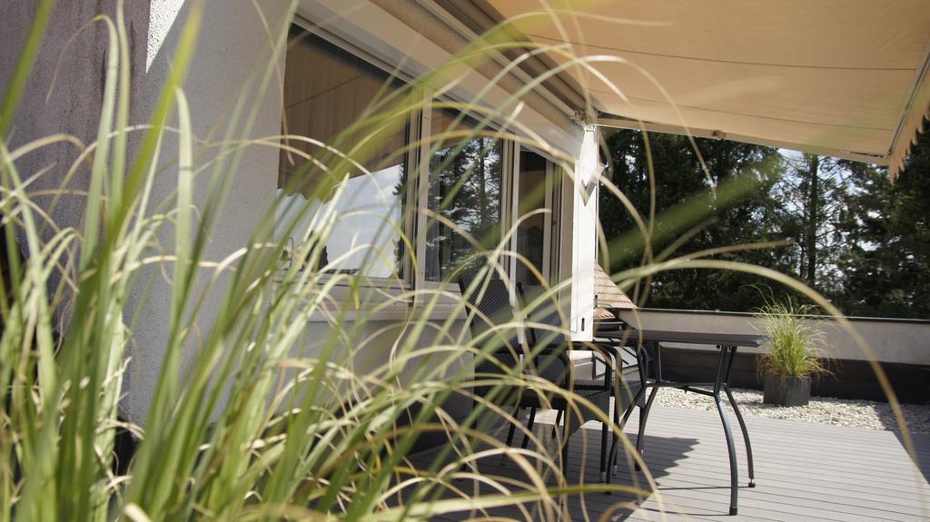 Gersthofer Auszeit Hotel แกร์สโทเฟิน ภายนอก รูปภาพ